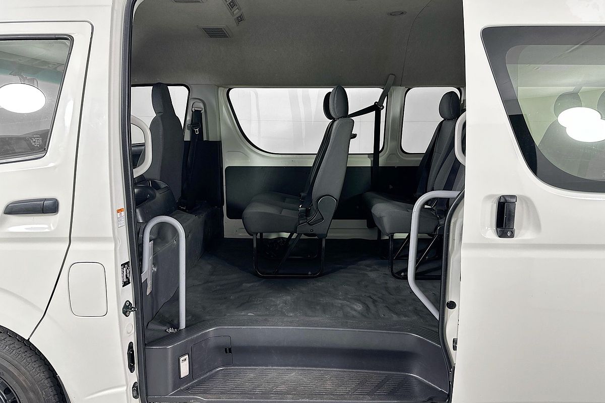 2018 Toyota HIACE COMMUTER (12 SEATS) KDH223R MY16 ELWB High Roof