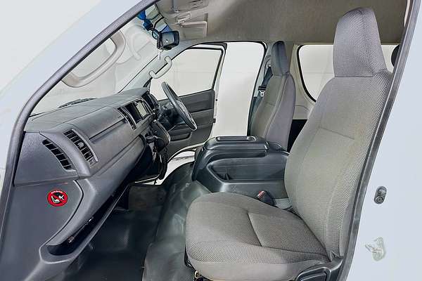 2018 Toyota Hiace Commuter KDH223R