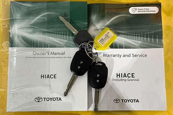 2024 Toyota Hiace SLWB COMMUTER (12 SEATS) GDH322R