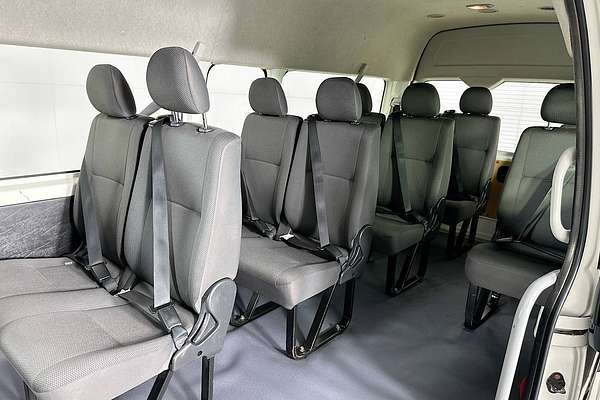 2019 Toyota Hiace COMMUTER (12 SEATS) KDH223R MY16