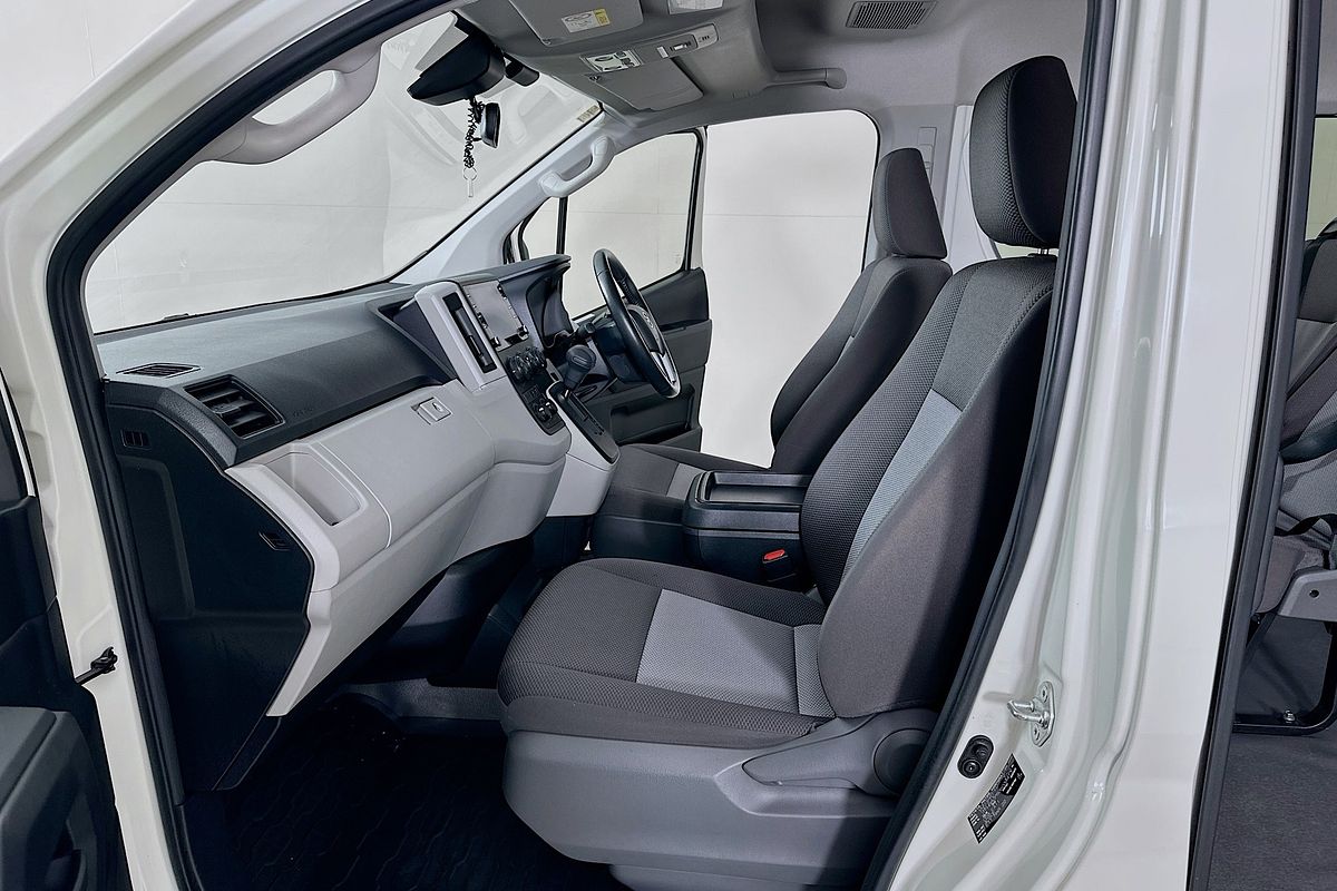 2022 Toyota Hiace SLWB COMMUTER (12 SEATS) GDH322R