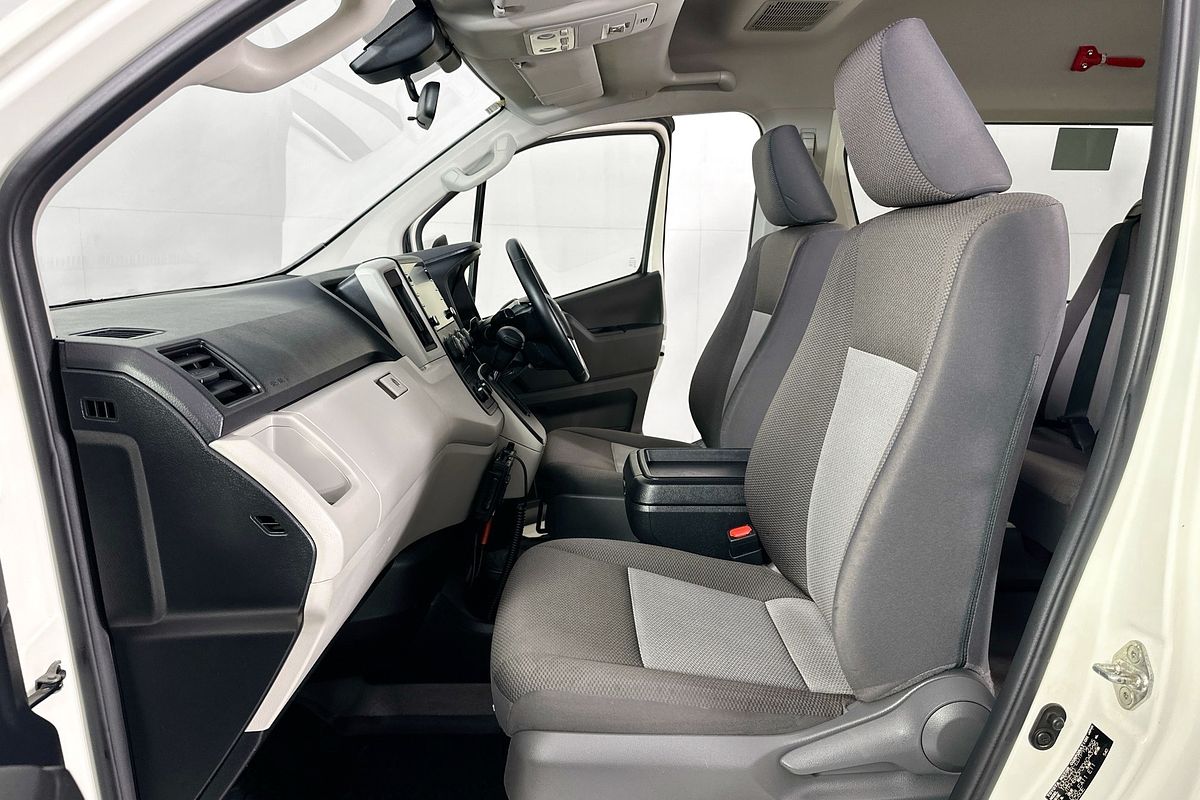 2023 Toyota Hiace SLWB COMMUTER (12 SEATS) GDH322R
