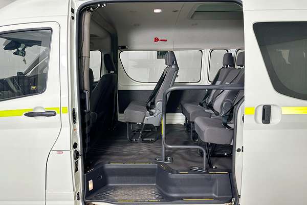 2021 Toyota Hiace SLWB COMMUTER (12 SEATS) GDH322R