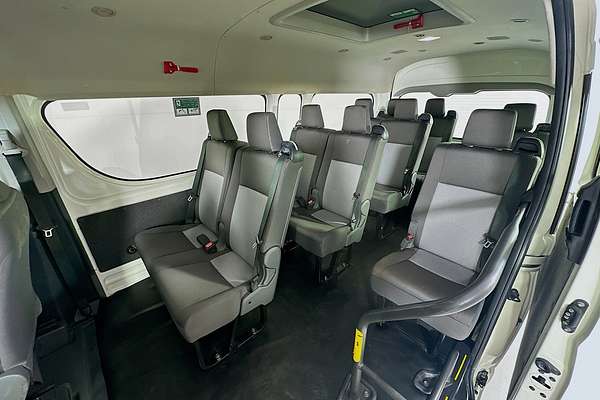 2021 Toyota Hiace Commuter GDH322R