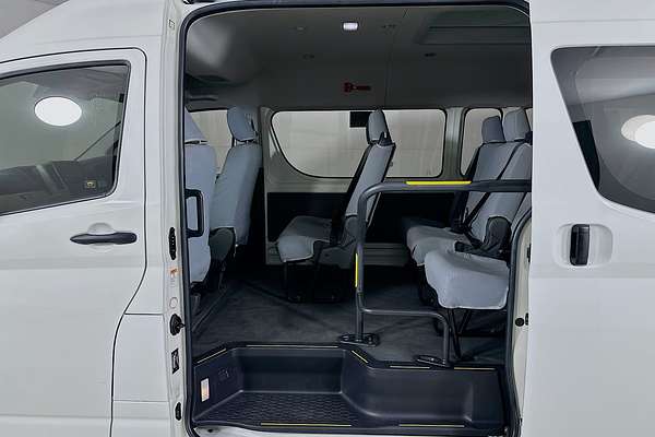 2020 Toyota Hiace Commuter GDH322R