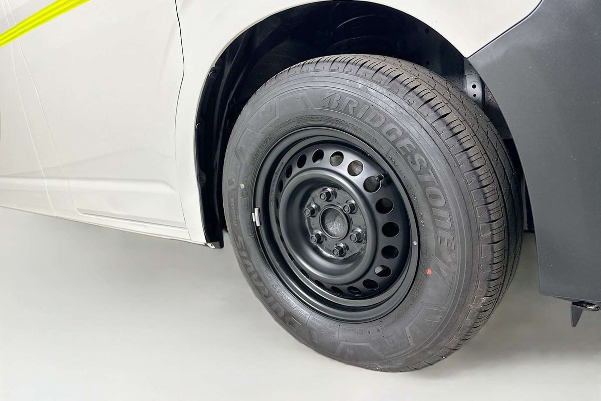 2020 Toyota HIACE Commuter GDH322R