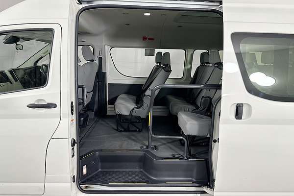 2021 Toyota HIACE SLWB COMMUTER (12 SEATS) GDH322R