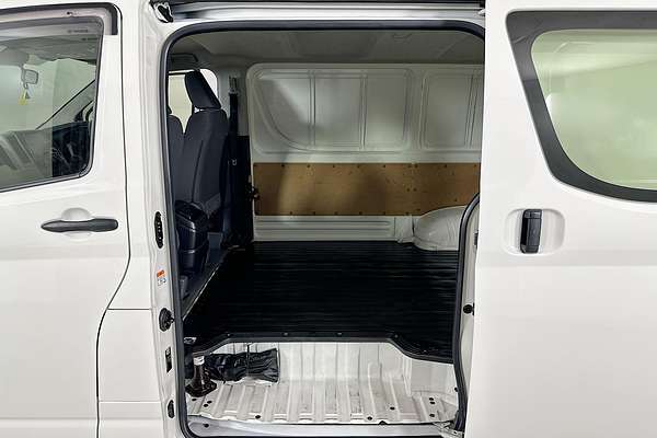 2023 Toyota HIACE LWB GDH300R LWB