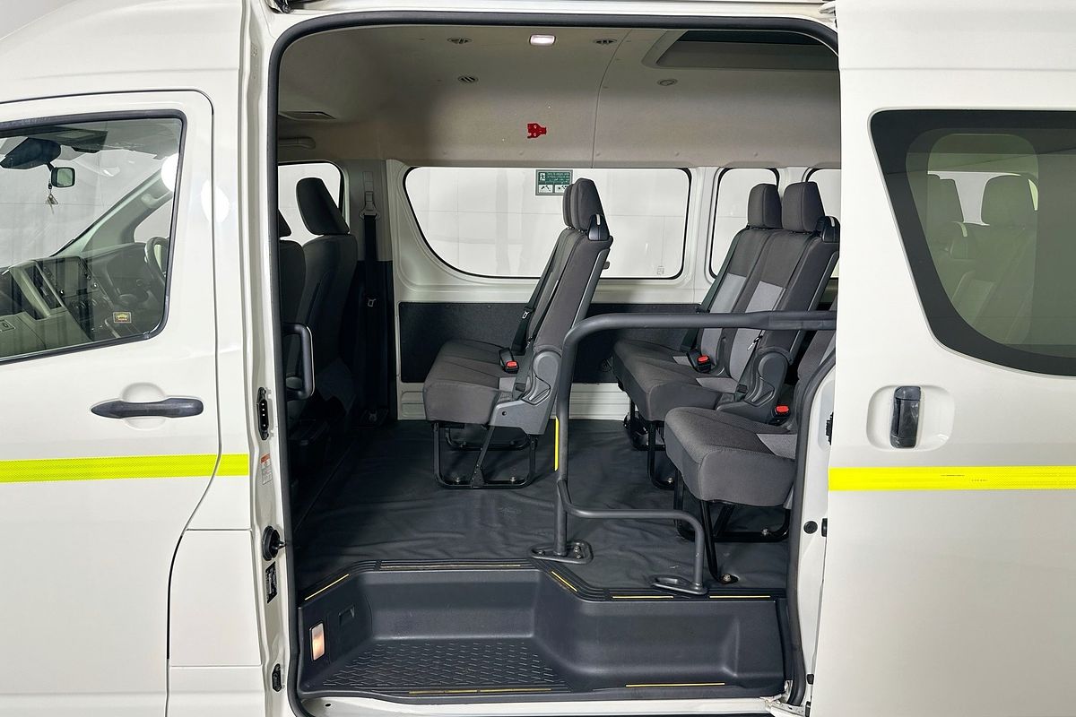 2021 Toyota Hiace SLWB COMMUTER (12 SEATS) GDH322R