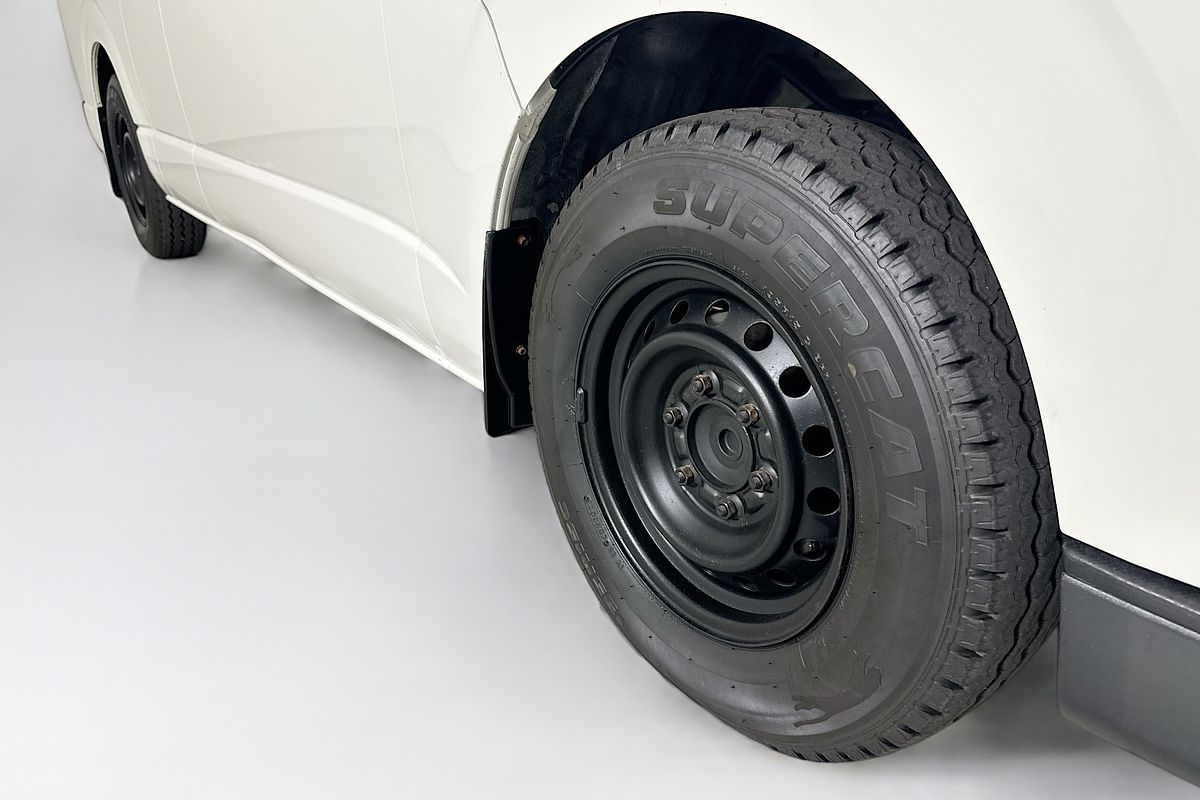 2019 Toyota HIACE COMMUTER KDH223R MY16 ELWB High Roof