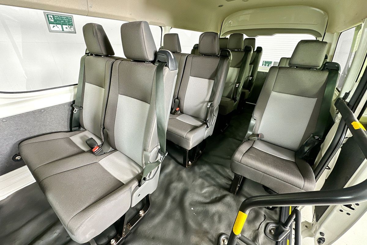 2021 Toyota Hiace SLWB COMMUTER (12 SEATS) GDH322R
