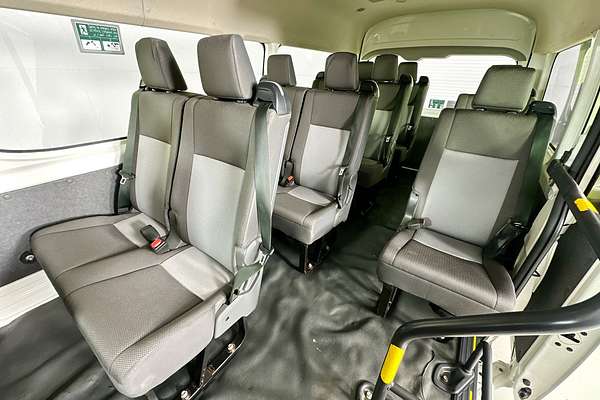 2021 Toyota Hiace SLWB COMMUTER (12 SEATS) GDH322R