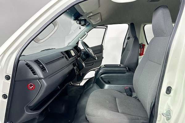 2017 Toyota Hiace COMMUTER (12 SEATS) KDH223R MY16