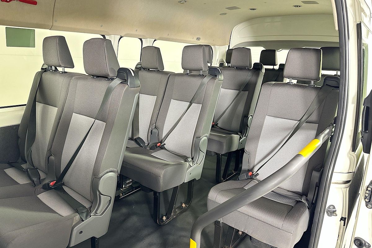 2019 Toyota Hiace COMMUTER (12 SEATS) GDH322R