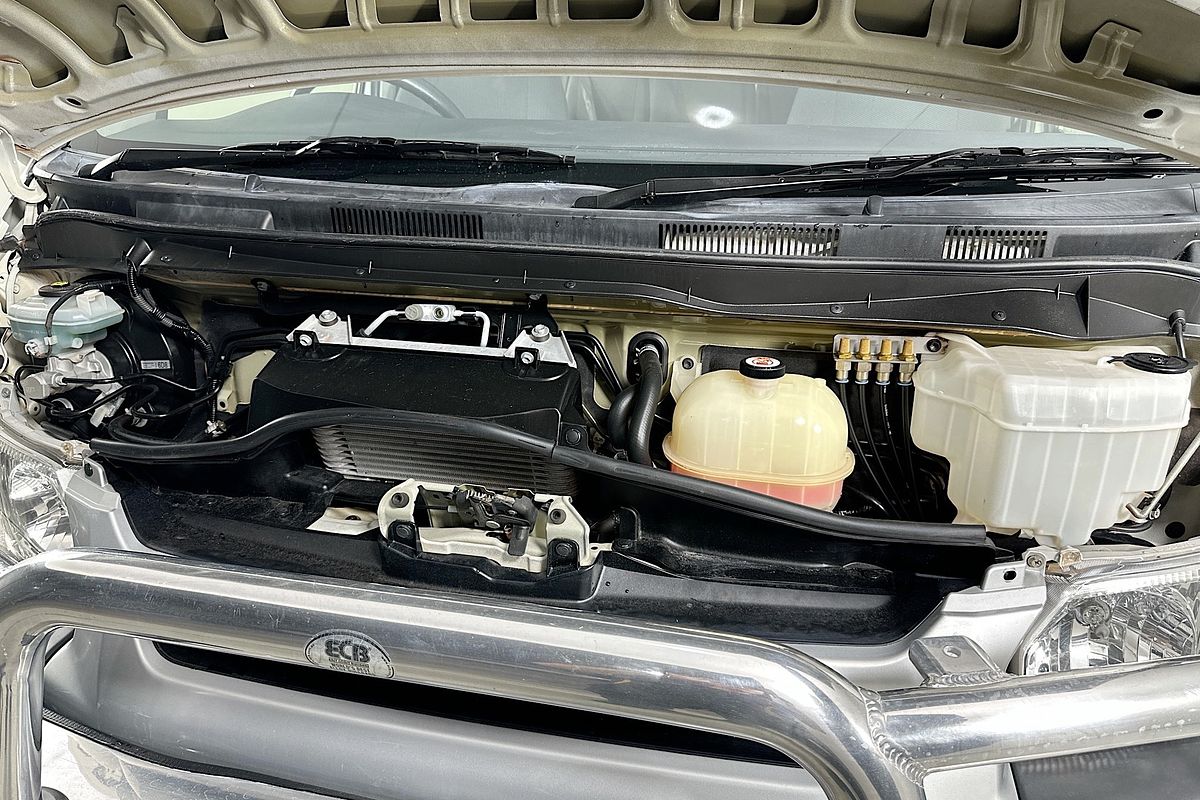 2018 Toyota Hiace COMMUTER KDH223R MY16