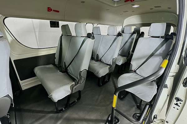 2020 Toyota Hiace Commuter GDH322R