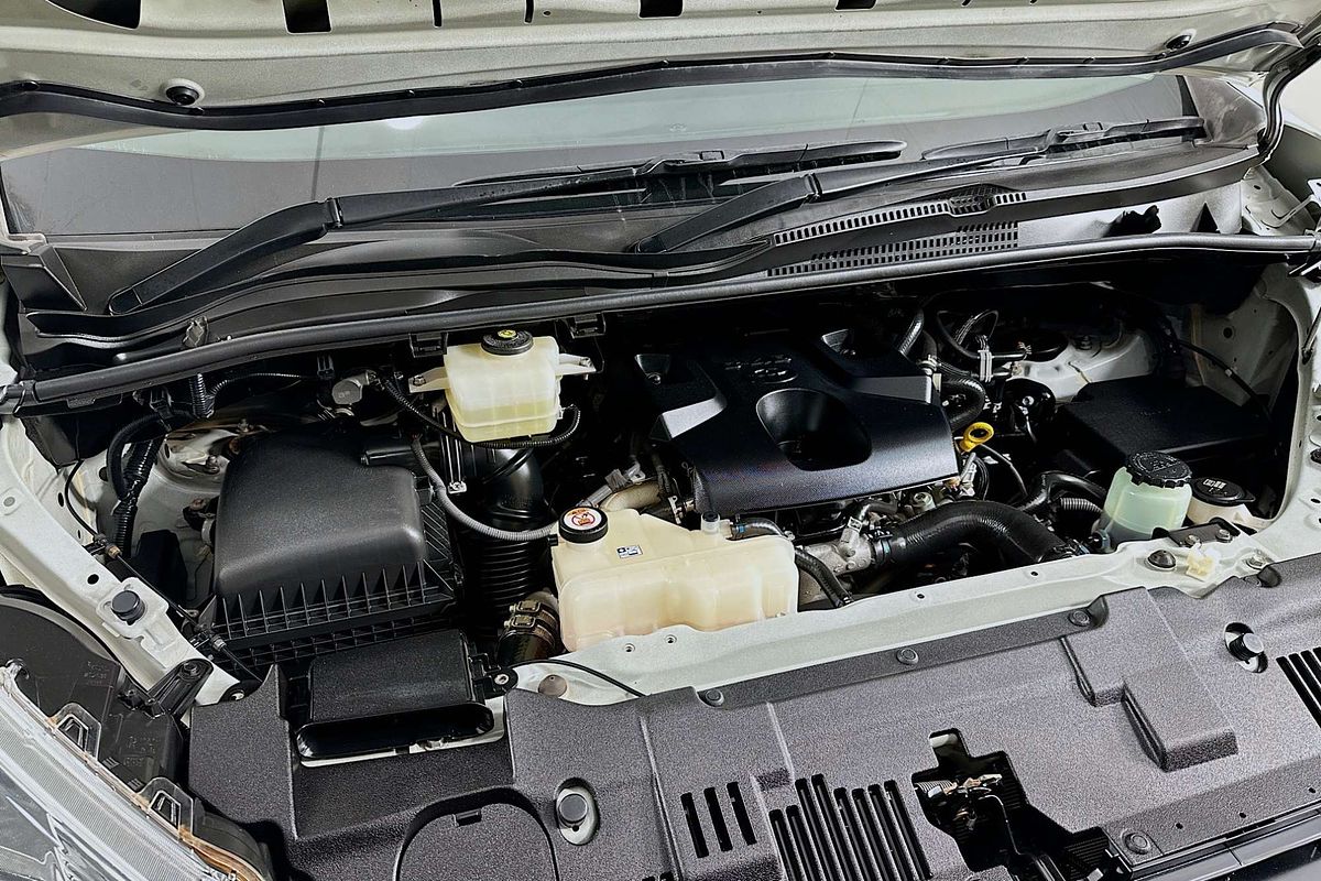 2020 Toyota HIACE Commuter GDH322R