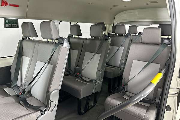 2021 Toyota HIACE SLWB COMMUTER (12 SEATS) GDH322R