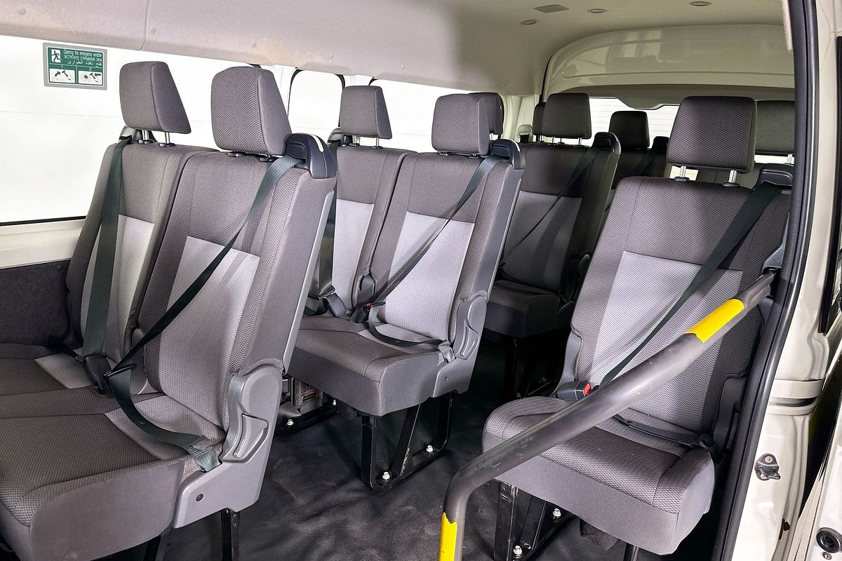 2021 Toyota Hiace SLWB COMMUTER (12 SEATS) GDH322R