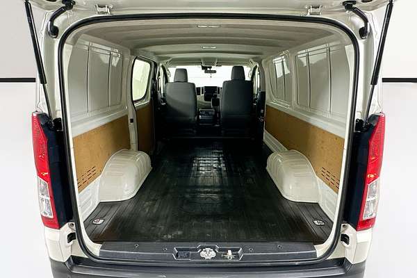2023 Toyota HIACE LWB GDH300R LWB