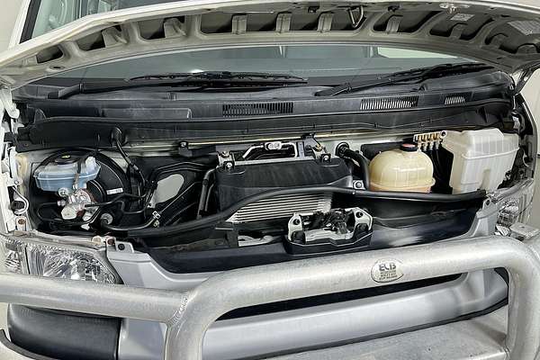 2017 Toyota Hiace COMMUTER (12 SEATS) KDH223R MY16