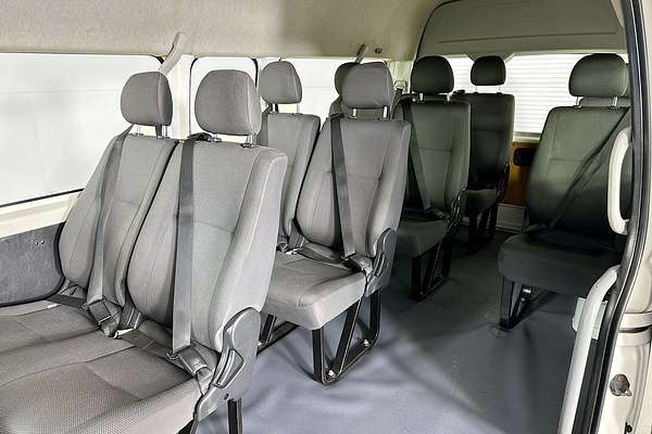 2018 Toyota HIACE COMMUTER KDH223R MY16 ELWB High Roof