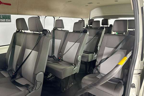 2021 Toyota Hiace SLWB COMMUTER (12 SEATS) GDH322R