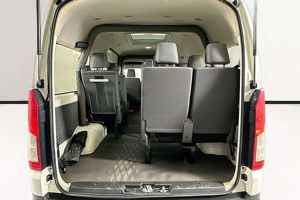 2021 Toyota Hiace SLWB COMMUTER (12 SEATS) GDH322R