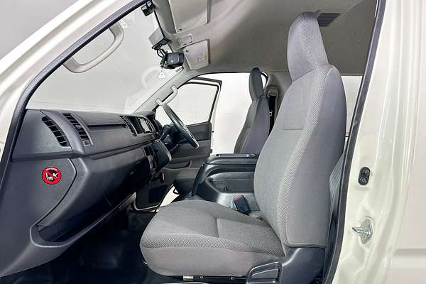 2018 Toyota Hiace COMMUTER (12 SEATS) KDH223R MY16