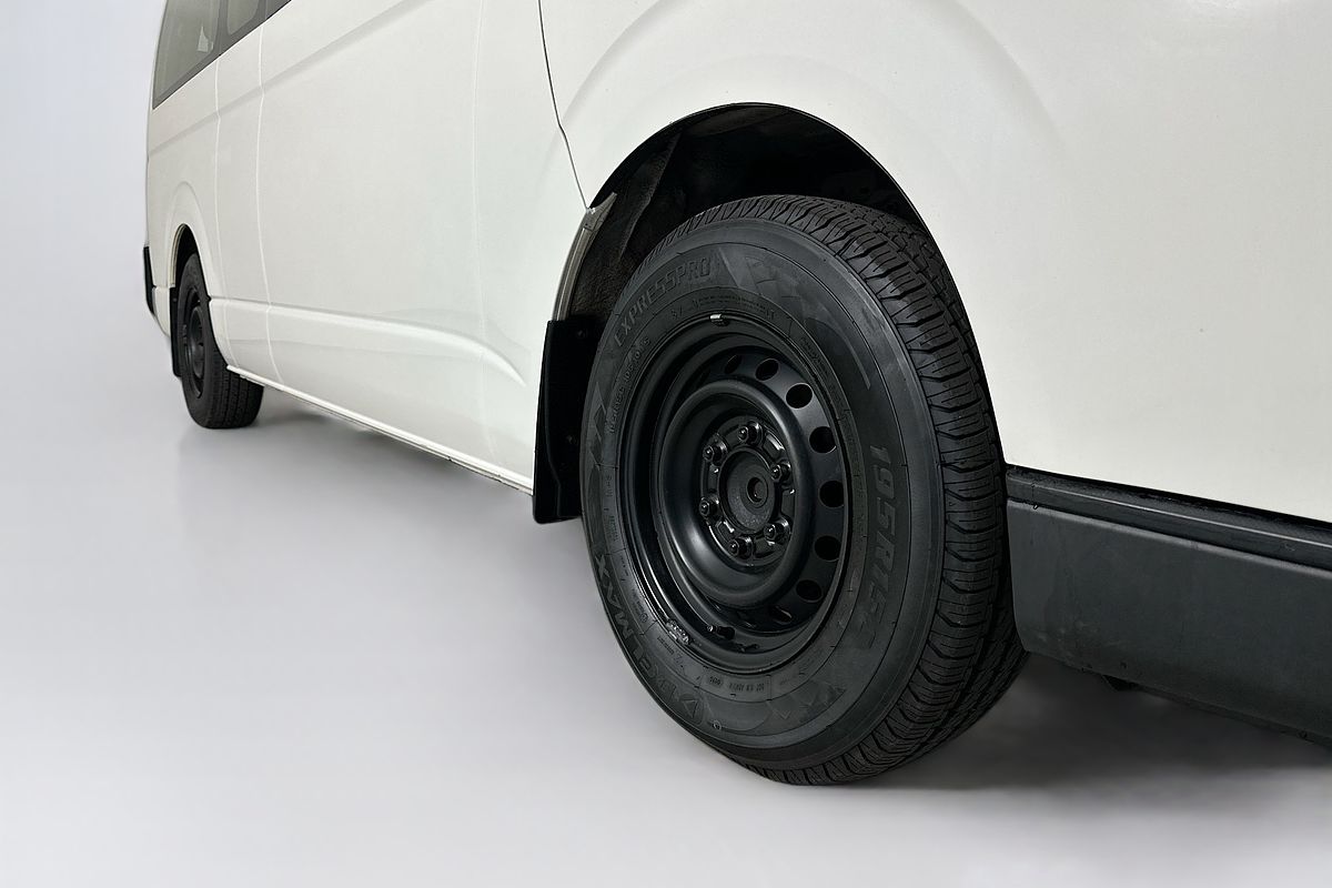 2018 Toyota HIACE COMMUTER KDH223R MY16
