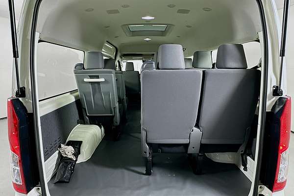 2025 Toyota Hiace SLWB COMMUTER (12 SEATS) GDH322R