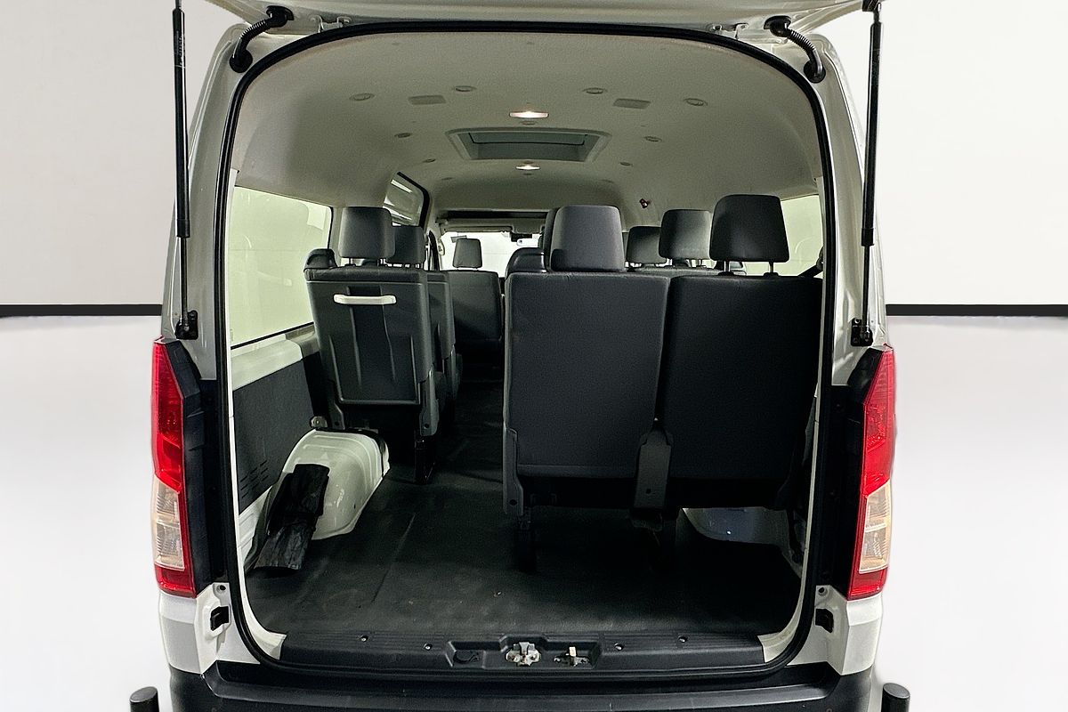2021 Toyota Hiace SLWB COMMUTER (12 SEATS) GDH322R