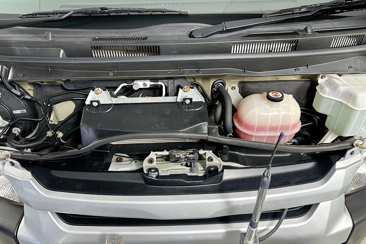 2019 Toyota Hiace COMMUTER (12 SEATS) KDH223R MY16
