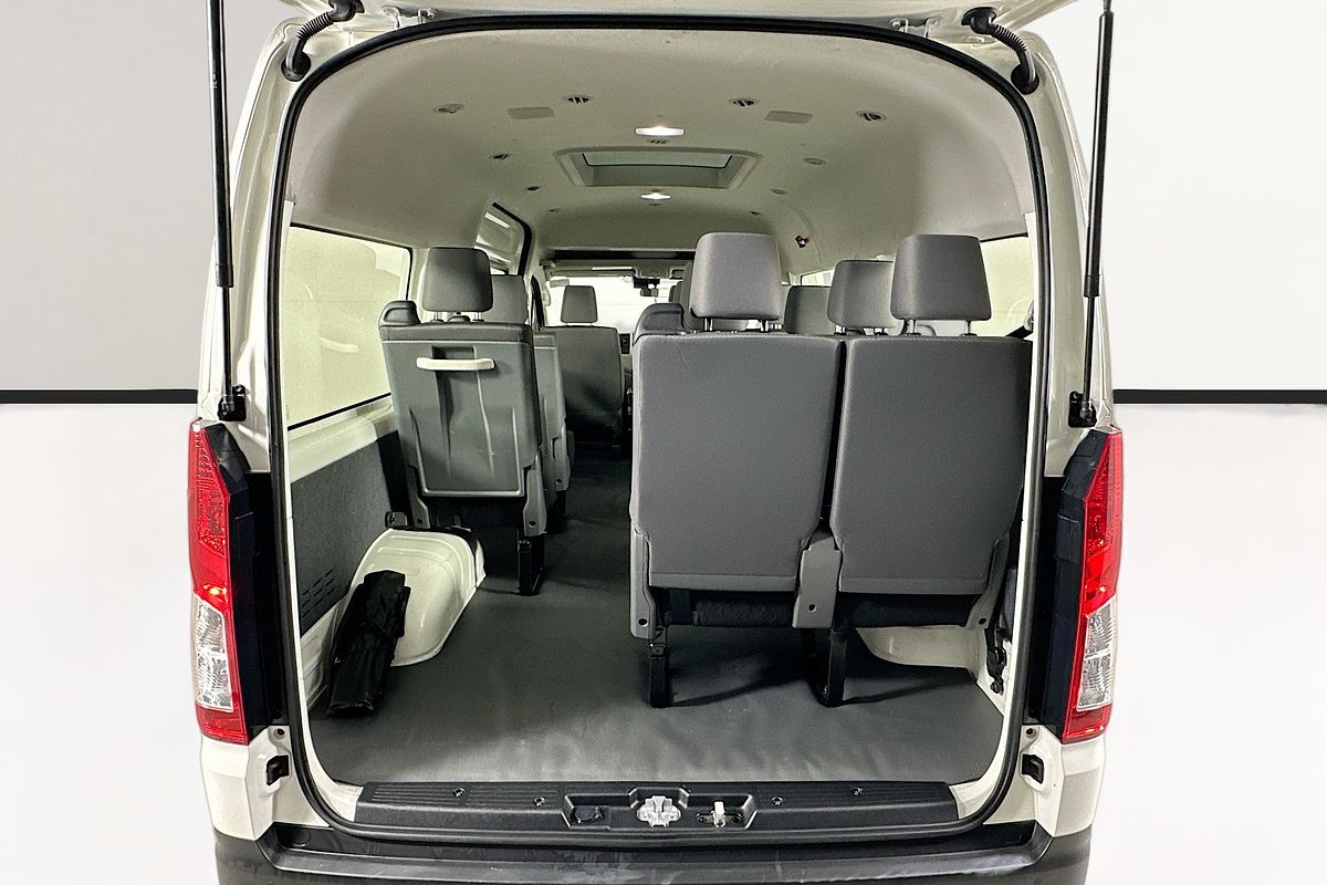 2022 Toyota Hiace SLWB COMMUTER (12 SEATS) GDH322R