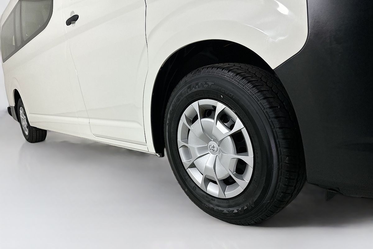 2022 Toyota Hiace SLWB COMMUTER (12 SEATS) GDH322R