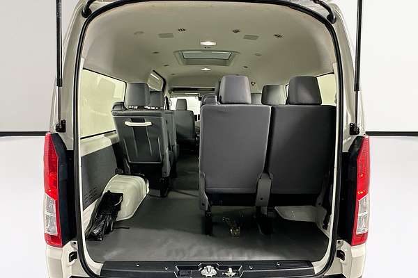 2023 Toyota Hiace SLWB COMMUTER (12 SEATS) GDH322R