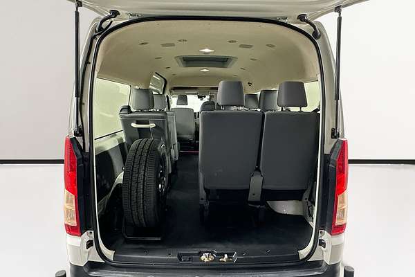 2021 Toyota Hiace SLWB COMMUTER (12 SEATS) GDH322R