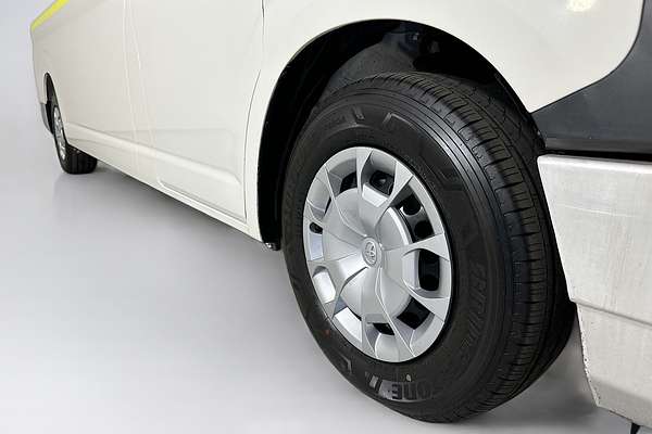 2021 Toyota Hiace SLWB COMMUTER (12 SEATS) GDH322R