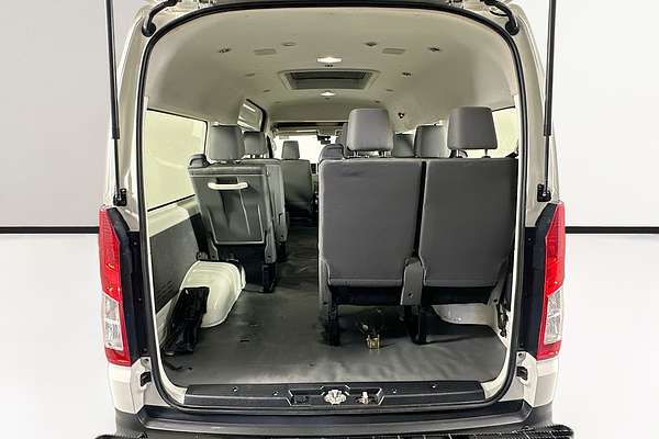 2022 Toyota Hiace SLWB COMMUTER (12 SEATS) GDH322R