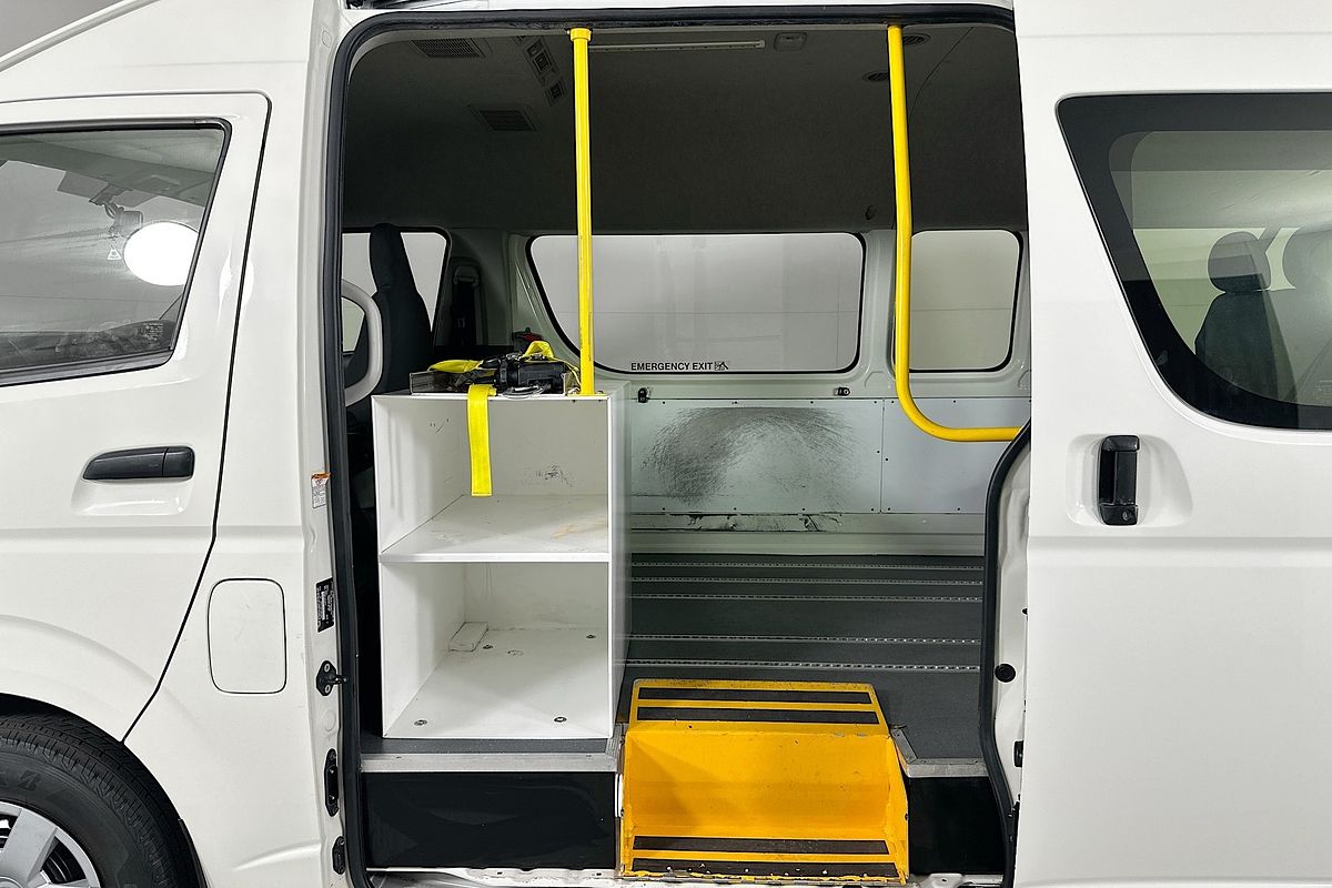 2018 Toyota Hiace COMMUTER (12 SEATS) KDH223R MY16