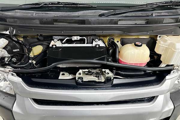 2018 Toyota HIACE COMMUTER KDH223R MY16