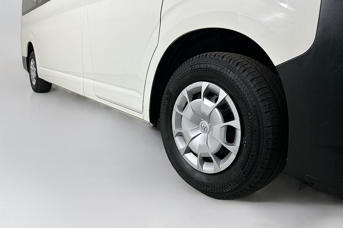 2021 Toyota HIACE SLWB COMMUTER (12 SEATS) GDH322R