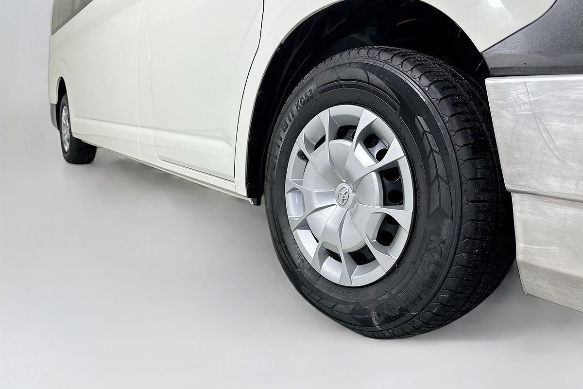 2022 Toyota Hiace SLWB COMMUTER (12 SEATS) GDH322R