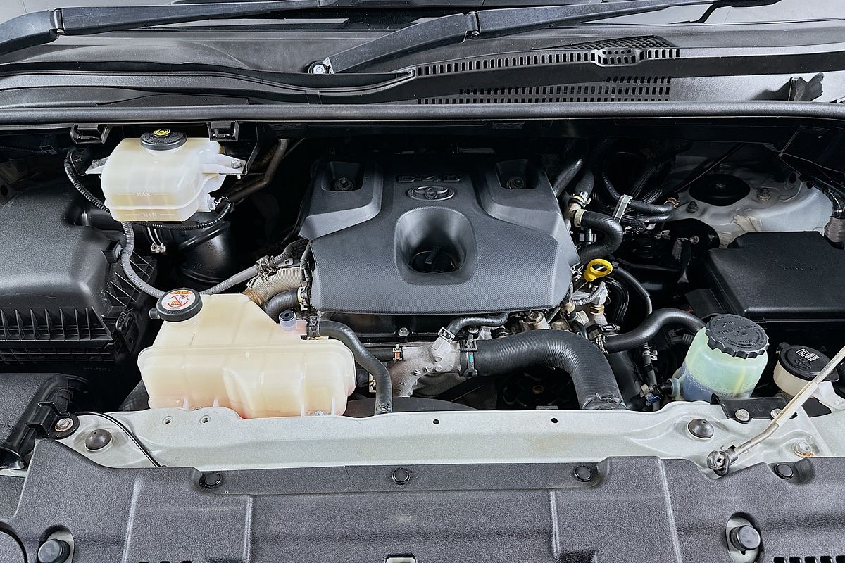 2020 Toyota Hiace COMMUTER (12 SEATS) GDH322R