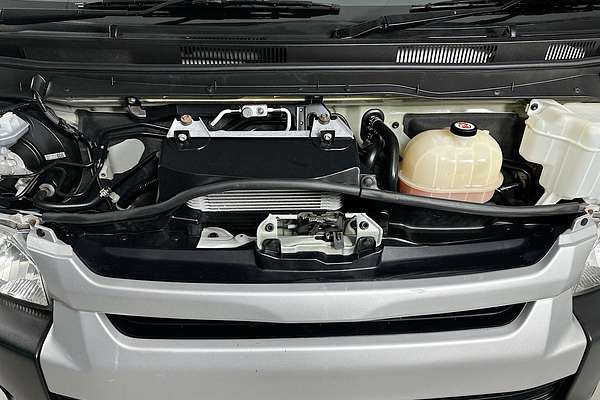 2018 Toyota Hiace COMMUTER (12 SEATS) KDH223R MY16