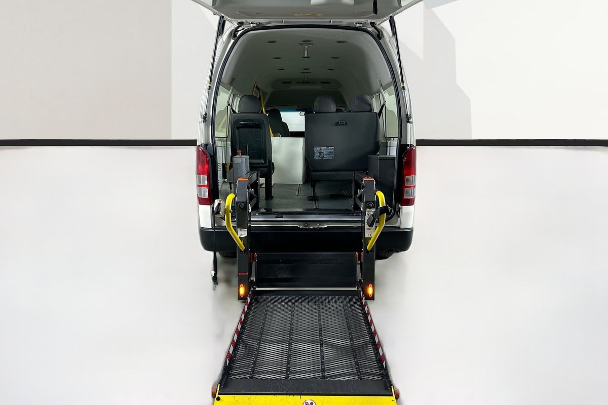 2017 Toyota Hiace COMMUTER (12 SEATS) KDH223R MY16