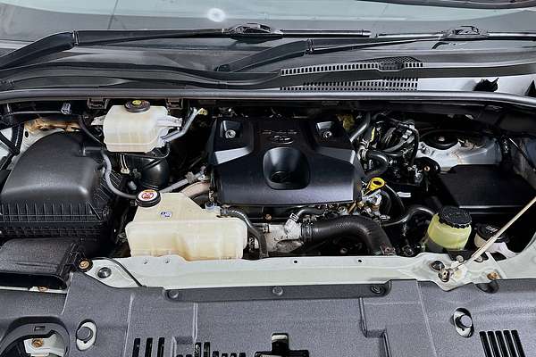 2020 Toyota Hiace COMMUTER (12 SEATS) GDH322R