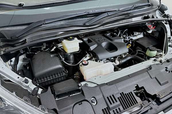 2022 Toyota Hiace Commuter GDH322R
