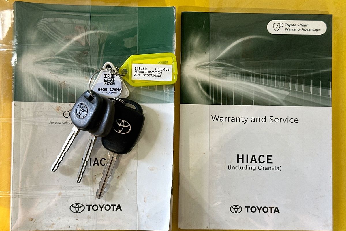 2021 Toyota Hiace SLWB COMMUTER (12 SEATS) GDH322R