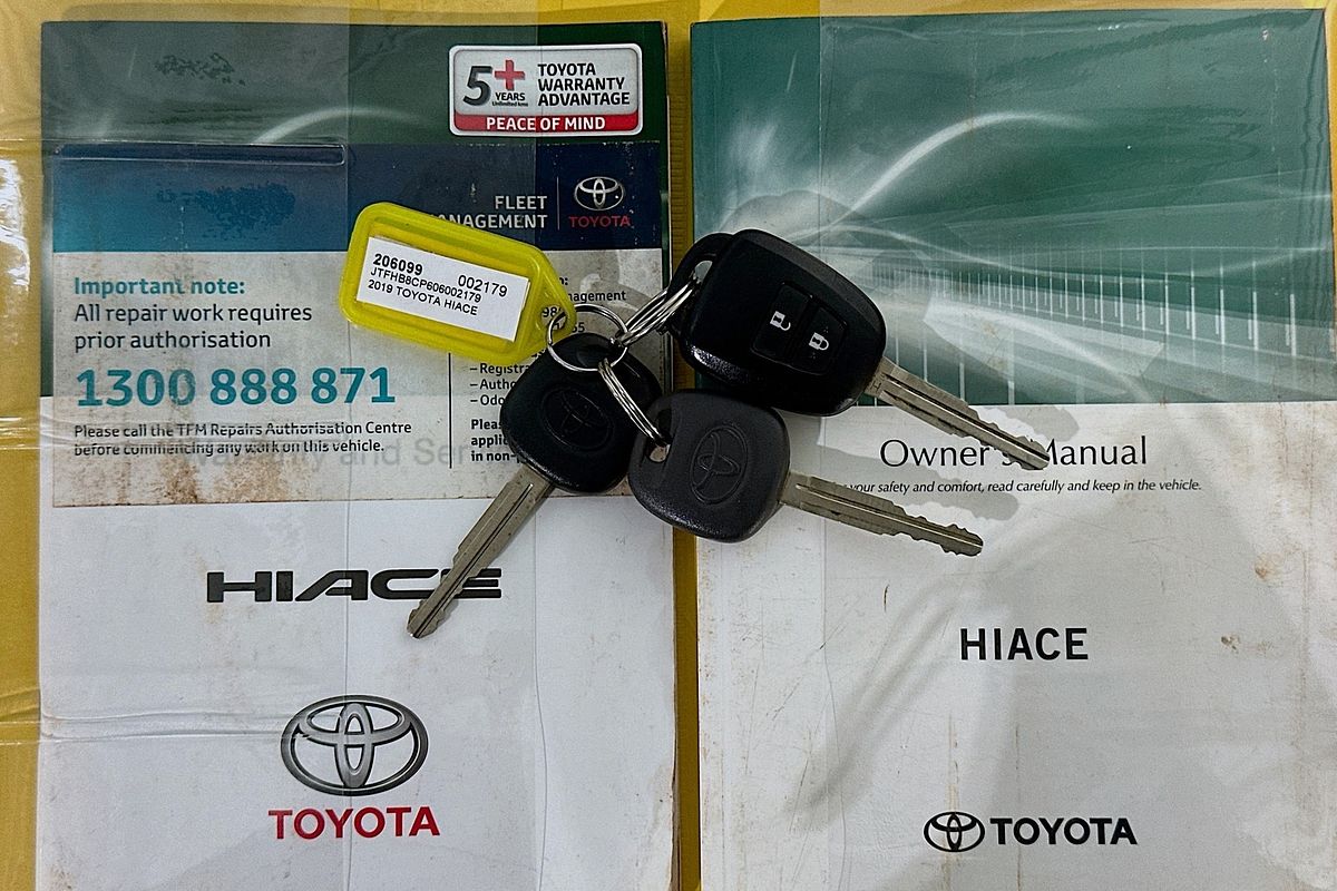 2019 Toyota Hiace COMMUTER (12 SEATS) GDH322R